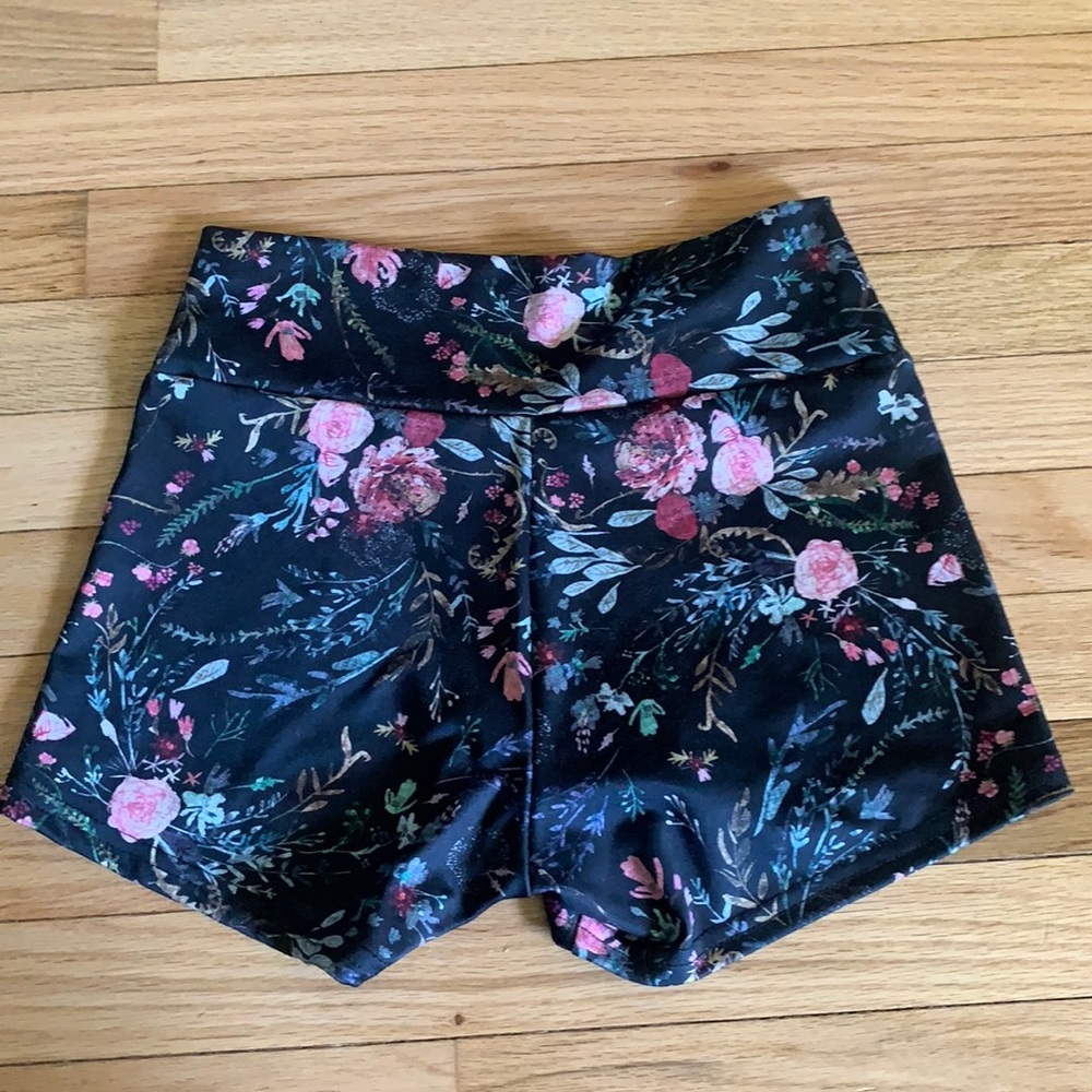 Jewell Activewear small athletic shorts